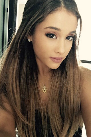 File:W Ariana1.jpg