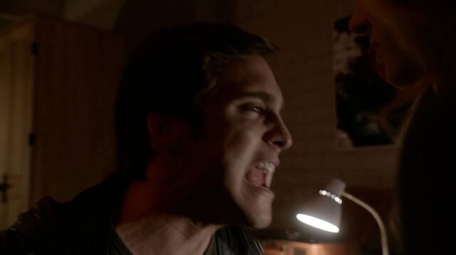 File:Normal ScreamQueens112 0718.jpg