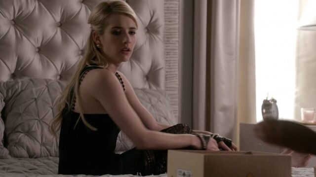 File:Normal ScreamQueens112 1504.jpg