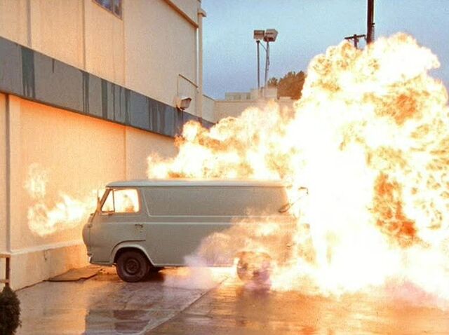 File:4x19van.jpg