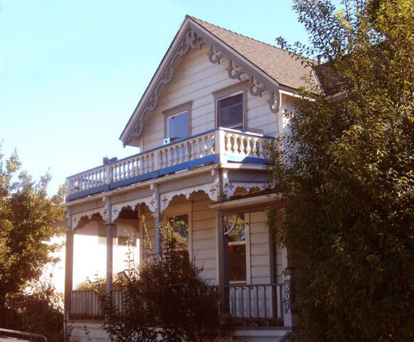 File:Zami front house.jpg