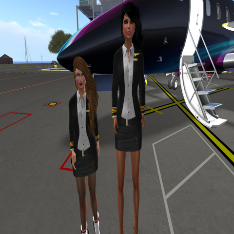 File:Steph und Babsi - White Star Airfield-02.png