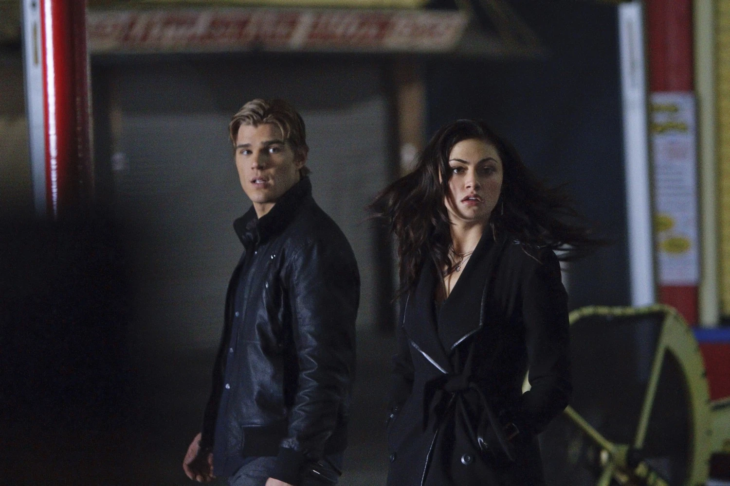 The Secret Circle Diana And Grant