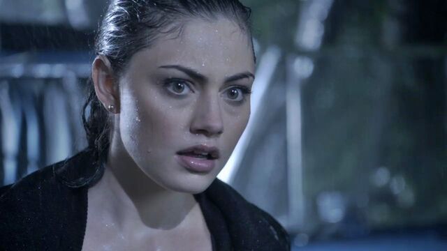 File:TSC 1x08 Beneath Faye 1.jpg