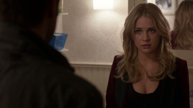 File:Cassie lucky6.jpg