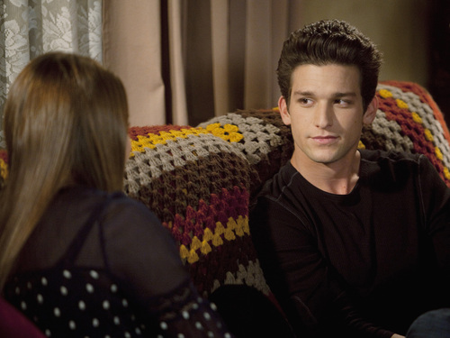 File:Ricky staring at amy.jpg