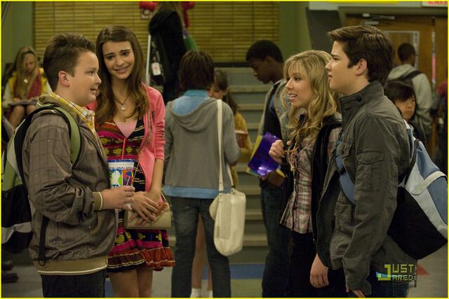 File:Seddie and others.jpg