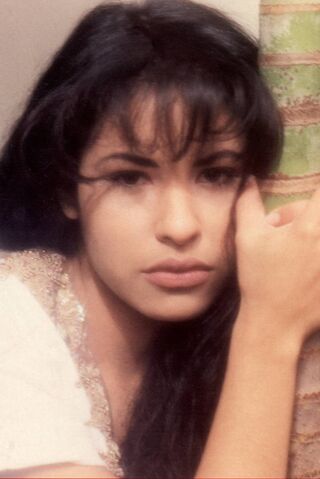 File:Selena welcome.jpg