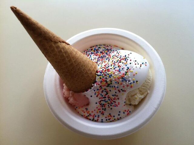 File:Humphryicecream fb 2.jpg