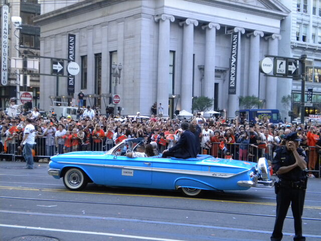 File:GiantsParade17.jpg