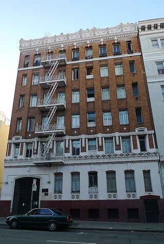 424 Ellis