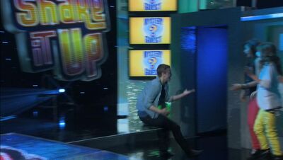 Kick It Up 03