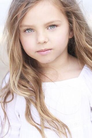 File:Caitlin carmichael.jpg