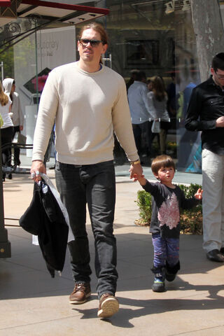 File:Steve-howey-william-gone-to-the-grove-1-960x1440.jpg