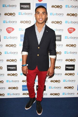 File:Lucien-laviscount-mobo-awards-2011-press-room-02.jpg