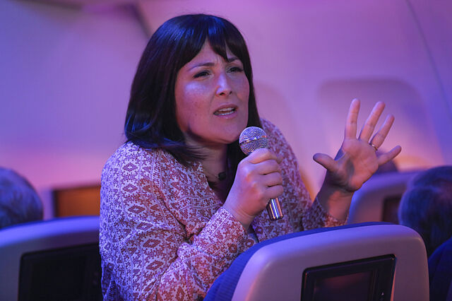 File:1x15 Promotional photo 2.jpg