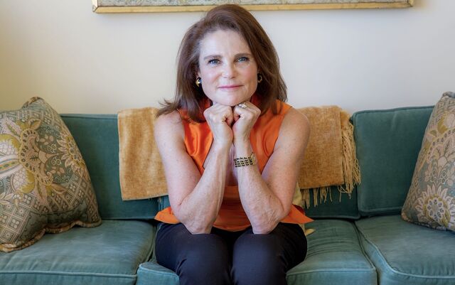File:Tovah Feldshuh.jpg