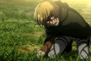 Armin viendo a la Mujer Titán.jpg