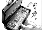 Rhodes le enseña el suero a Historia.png