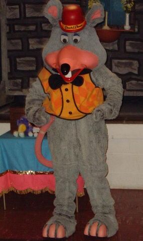 File:Chuck E Costume 4.jpg
