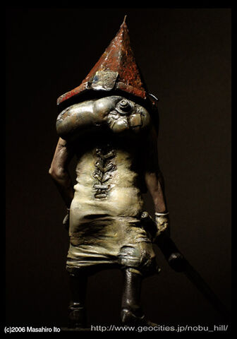 File:Pyramidhead3.jpg