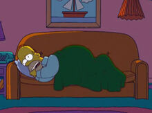 Homer dormir no sofá triste