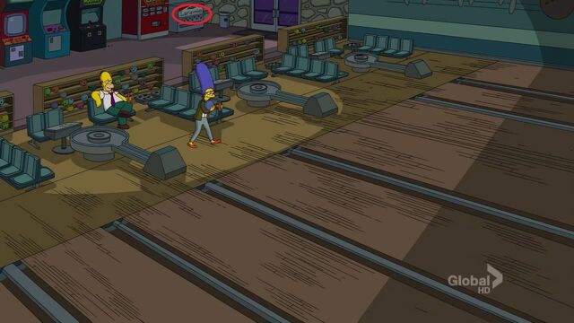 File:Margebowling.jpg