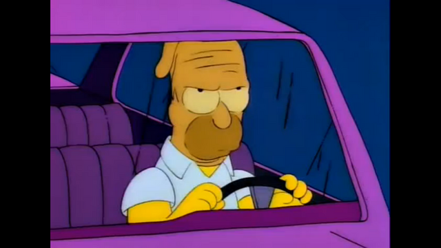 File:HomerPutsOnAMaskToStealLadLadsColossalDonut.png