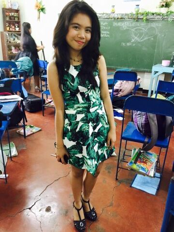 File:PrettyGirl.jpg