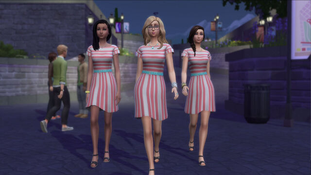 File:Clubs Walking 1.jpg