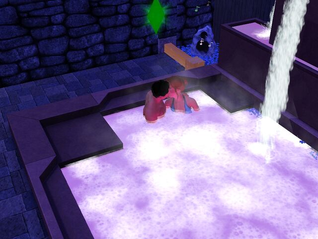 File:Alva Iva hottub.jpg