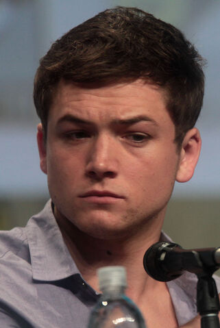 File:Taron Egerton SDCC 2014.jpg