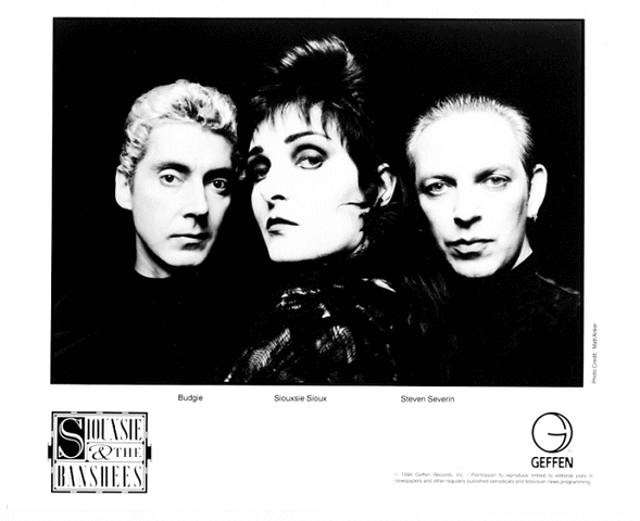 File:Sioux group stare.gif