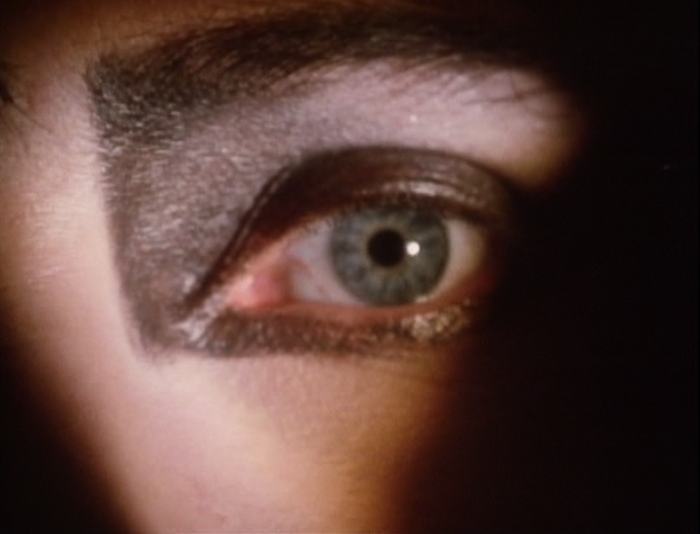 File:Siouxsie's left eye.png