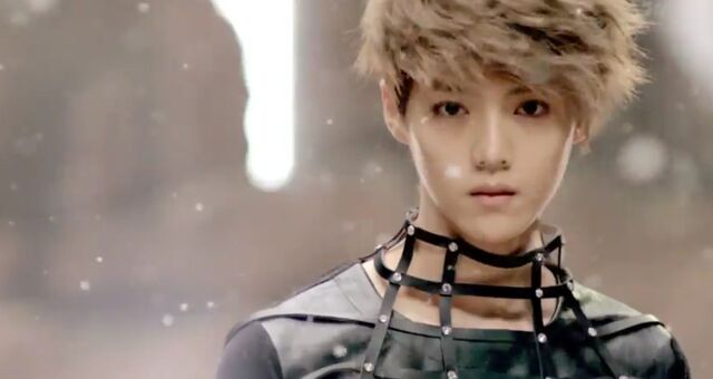 File:EXO - Luhan.jpg