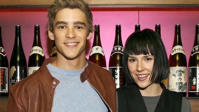 File:329383-brenton-thwaites.jpg