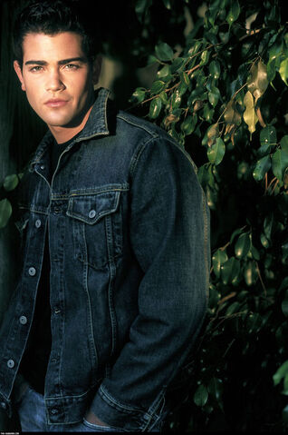 File:Jesse-Metcalfe-Net-127-rbaer16.jpg