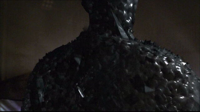 File:Arrival cliffhanger 3.jpg