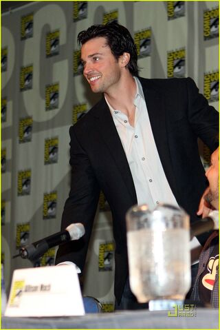 File:Tom-welling-comic-con-2009-03.jpg