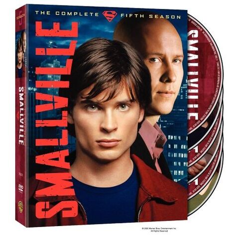 Archivo:05 Smallville en DVD 1.jpg