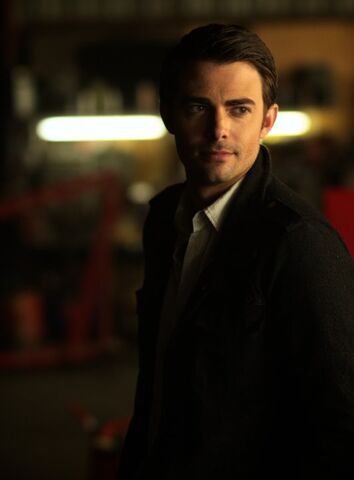 File:Jonathan Bennett imdb-2013-12-05.jpg