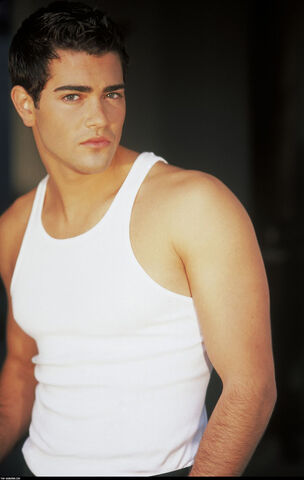 File:Jesse-Metcalfe-Net-127-rbaer01.jpg