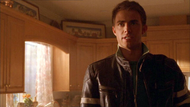 File:Kevin-Grady-4x19-17.jpg