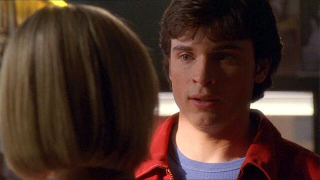 File:Blank-Chloe-Clark-03.jpg