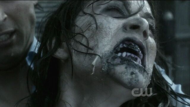 File:903Smallville1097.jpg