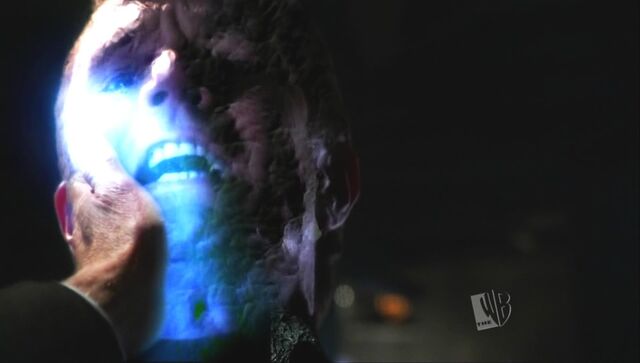 File:Jor-ElLionel vs Brainiac.jpg