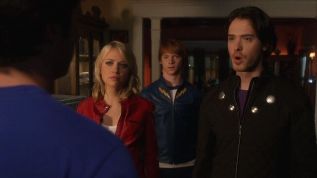 File:811Smallville0343.jpg