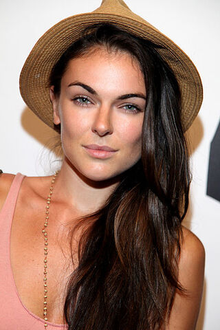 File:Serinda Swan 2012.jpg