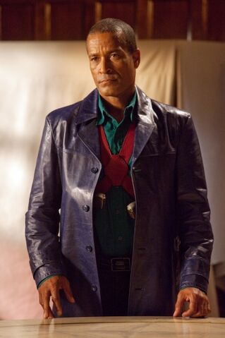 File:Smallville-Martian-Manhunter-0173b.jpg