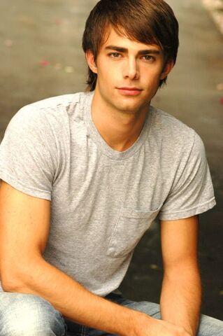 File:Jonathan Bennett imdb-2004-08-23.jpg